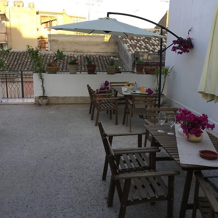 Case Vacanze Le Rose Villa Noto Exterior foto